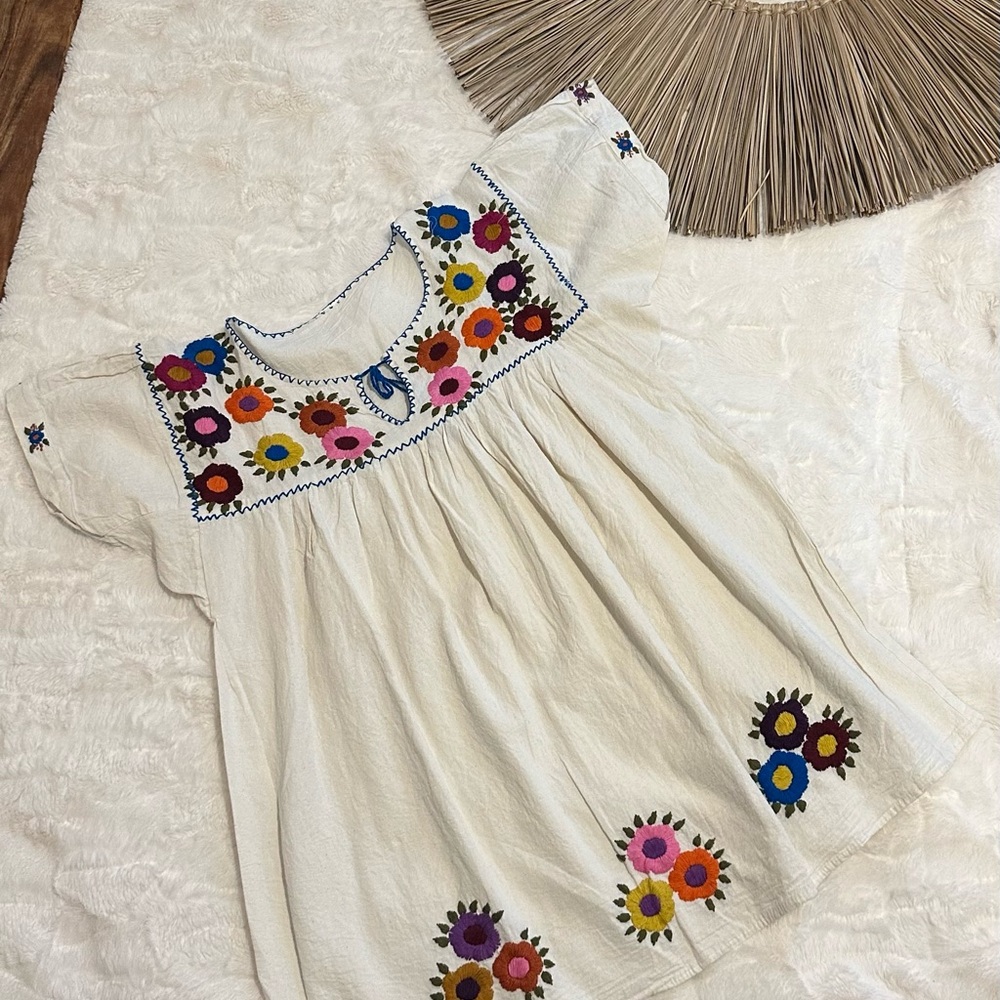 Floral Embroidered Cream Top